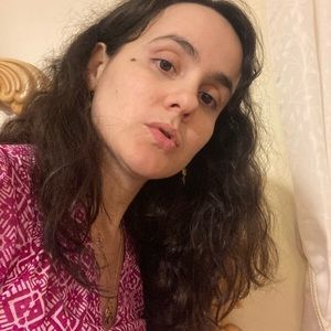 Meet your Posher, Claudia